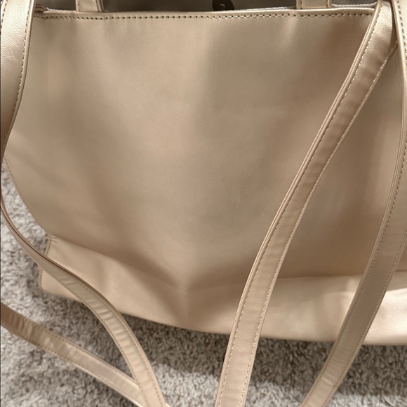 Telfar Shimmering Gold medium Tote Bag - Picture 9 of 10